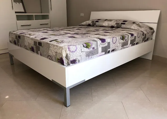 Mali I Robit Beachfront Apartment
