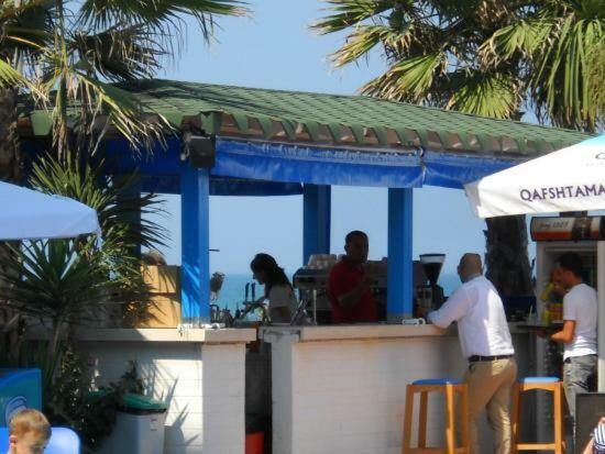 Mali I Robit Beachfront Апартаменти
